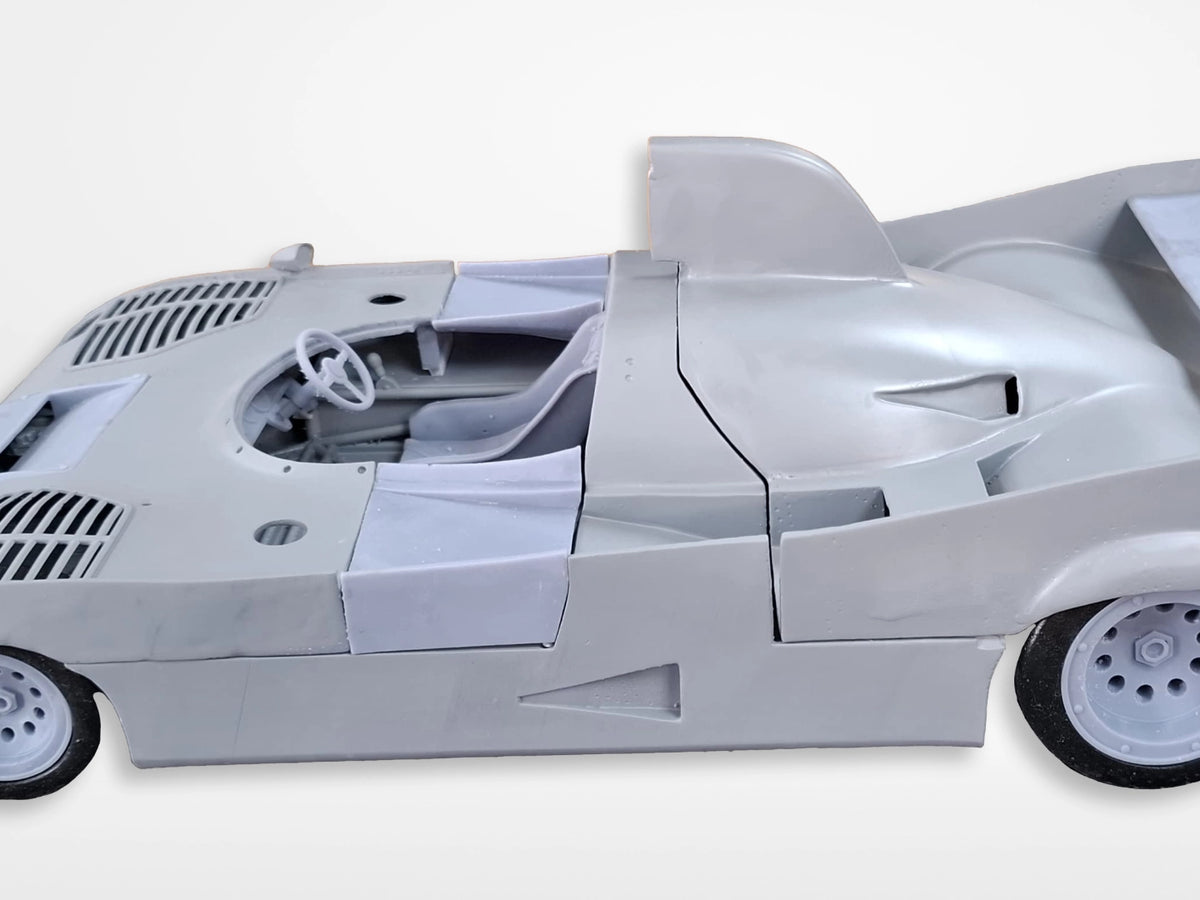 Alfa Romeo 33TT12 Model Kit