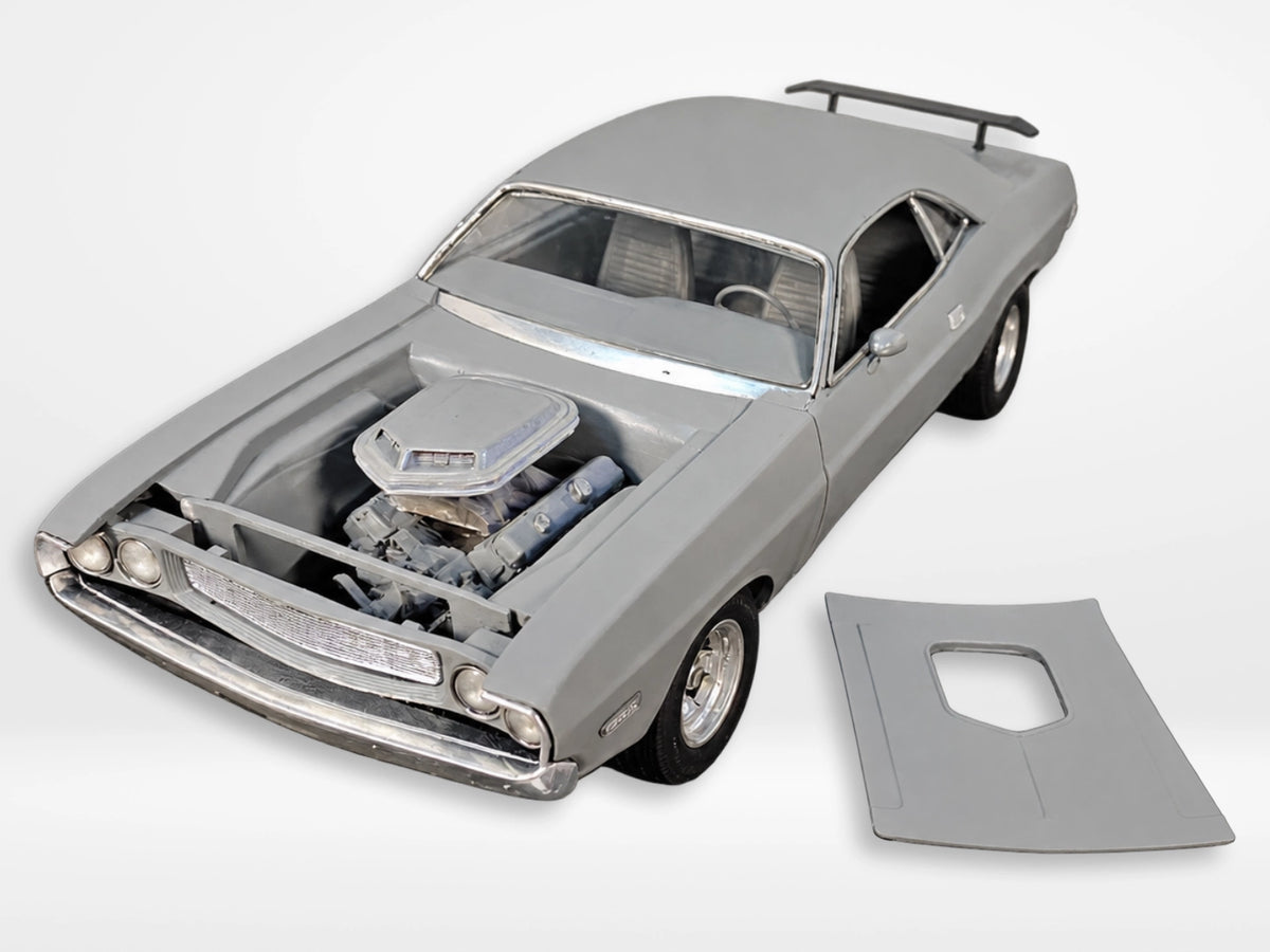 Dodge Challenger RT Mopar 1970 Model Kit