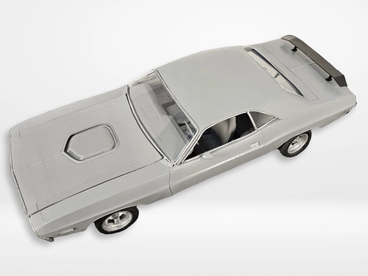 Dodge Challenger RT Mopar 1970 Model Kit