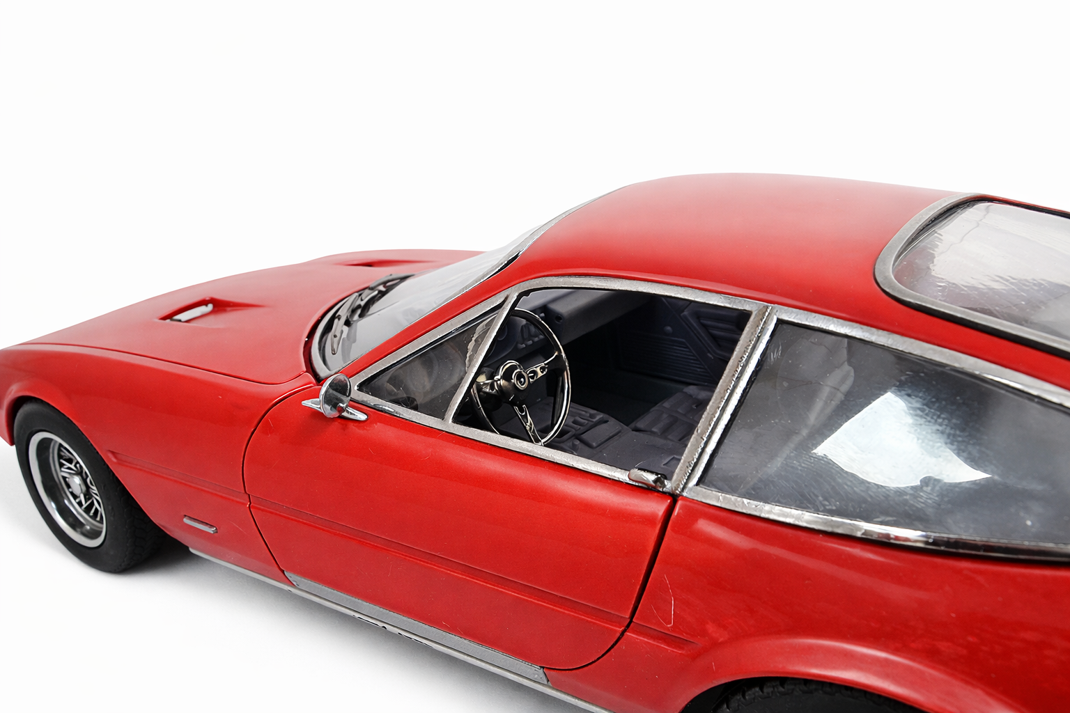 Ferrari 365 GTS/4 Daytona 1972 Cupé
