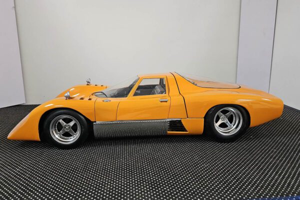 McLaren M6GT Model Kit DIY