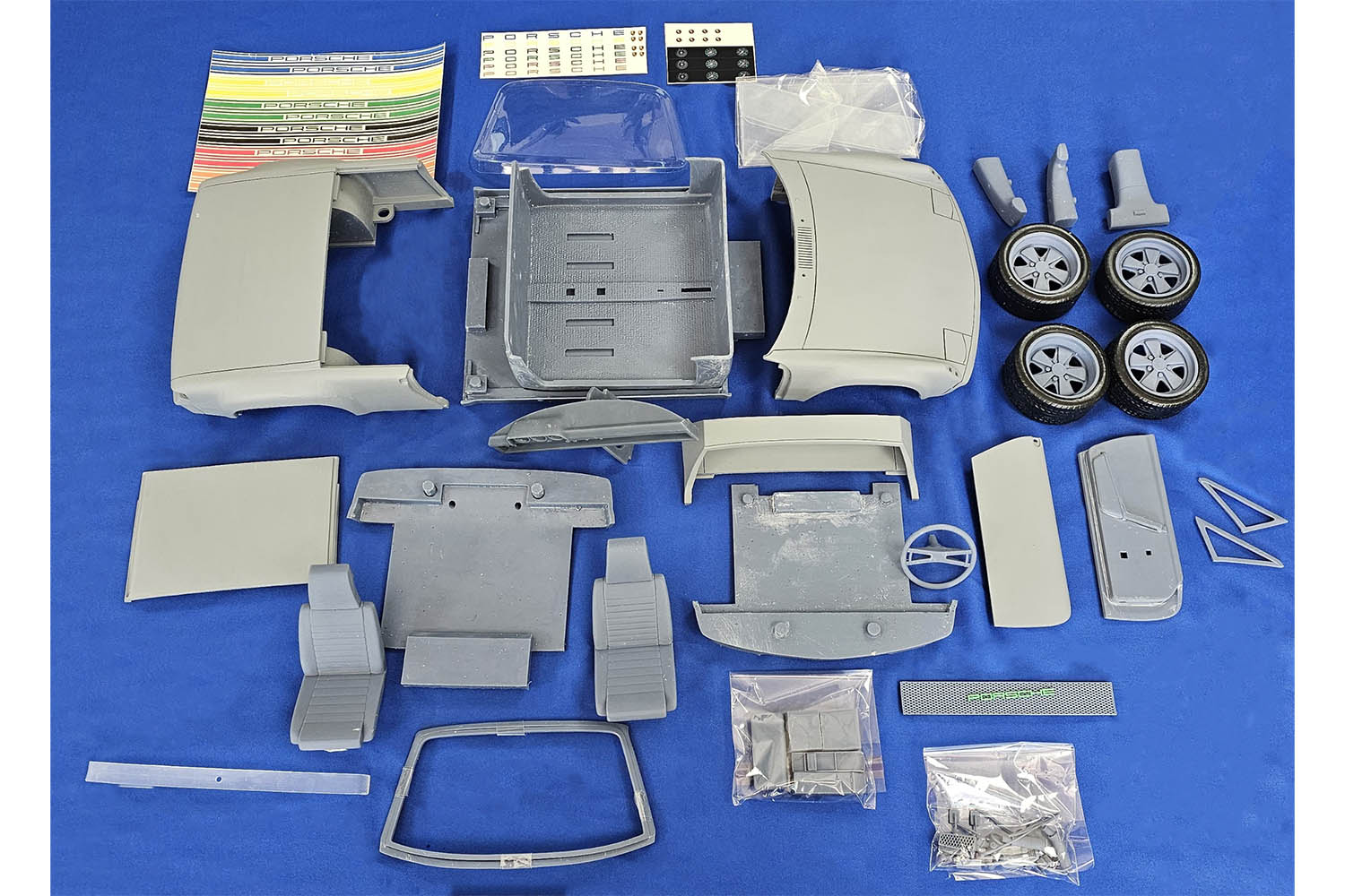 Porsche 914 1/8 Model Kit DIY - Image 4