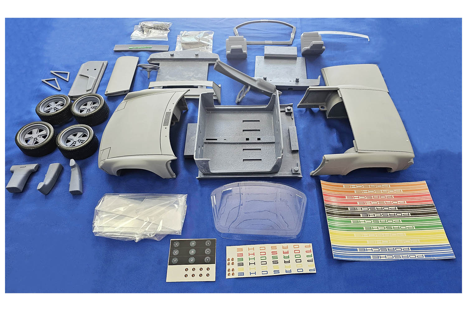 Porsche 914 1/8 Model Kit DIY - Image 2